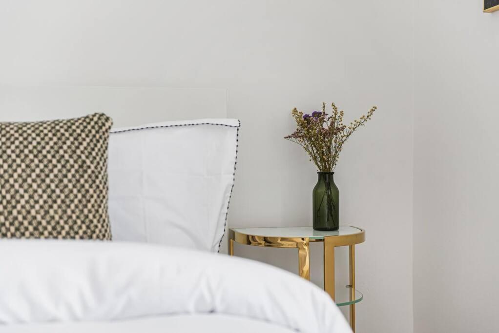 Lady On The Lane- 2 Bed Primrose Hill Apartment London Bagian luar foto