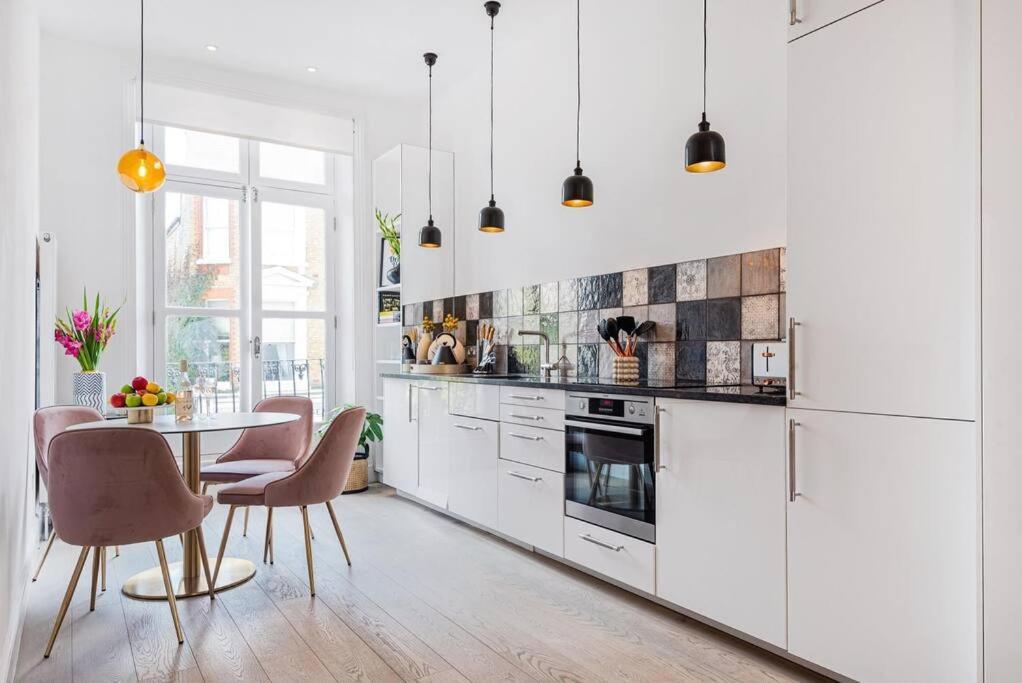 Lady On The Lane- 2 Bed Primrose Hill Apartment London Bagian luar foto