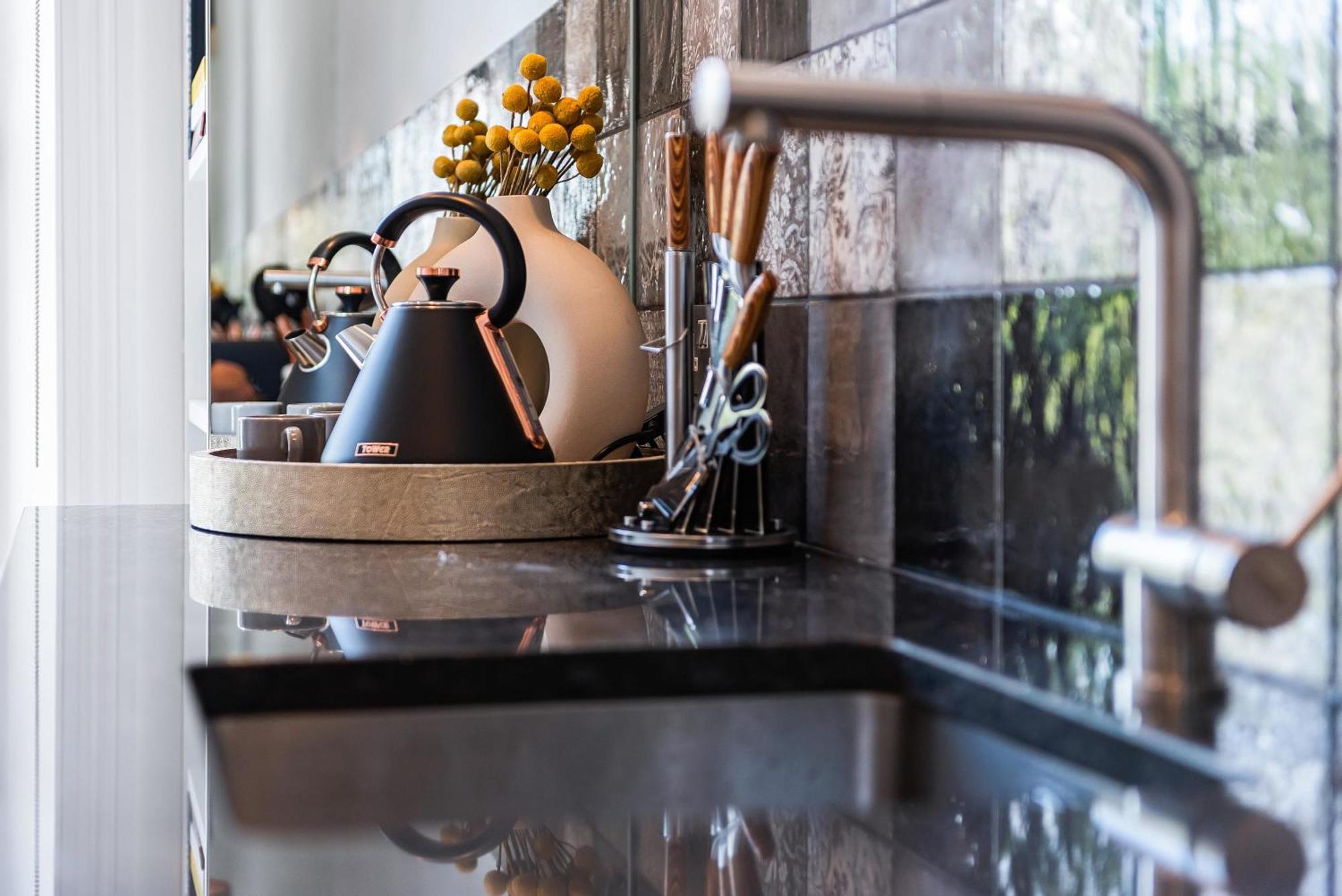 Lady On The Lane- 2 Bed Primrose Hill Apartment London Bagian luar foto